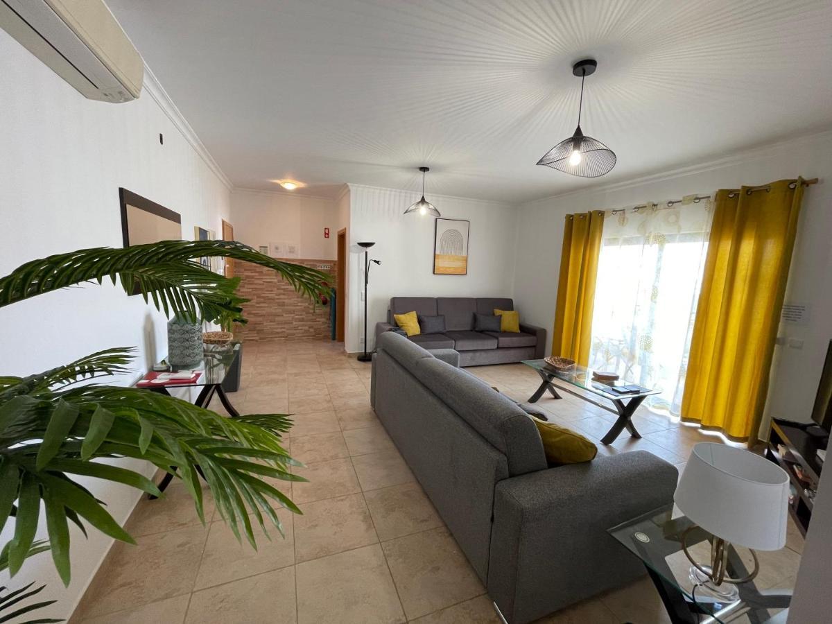 Lucas House 3 - Garden Apartment 拉哥斯 外观 照片