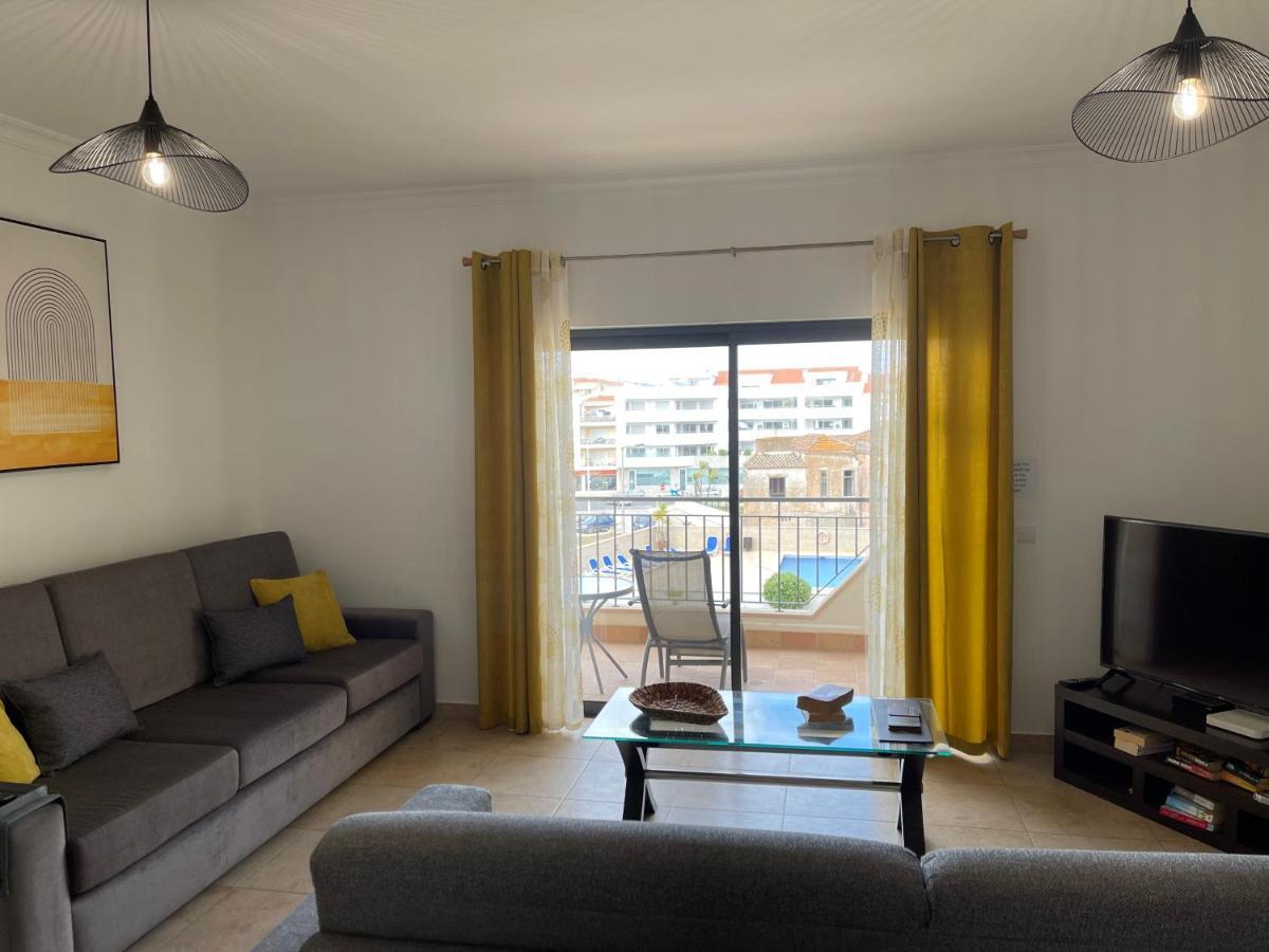 Lucas House 3 - Garden Apartment 拉哥斯 外观 照片