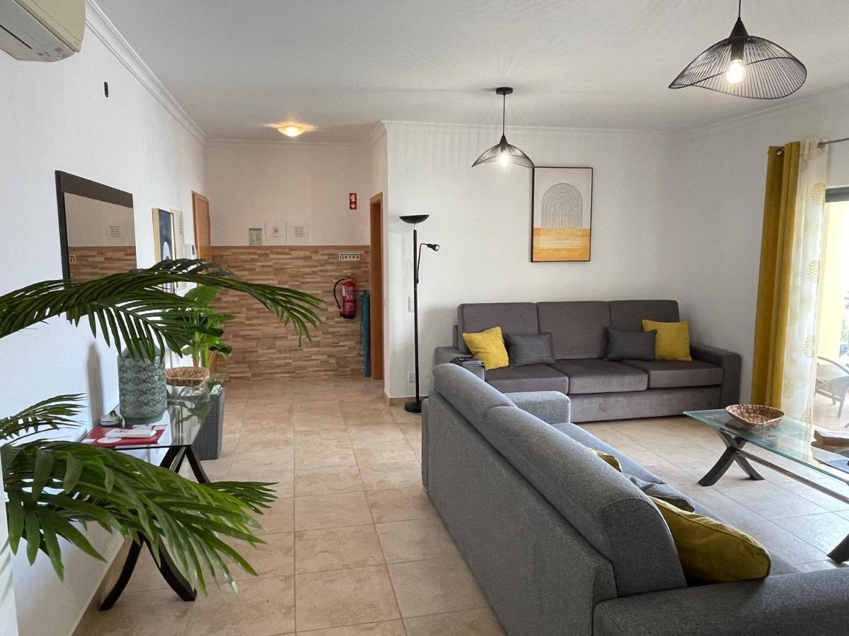 Lucas House 3 - Garden Apartment 拉哥斯 外观 照片
