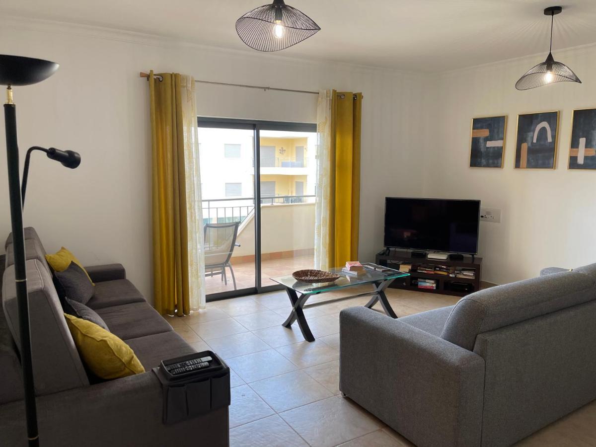 Lucas House 3 - Garden Apartment 拉哥斯 外观 照片